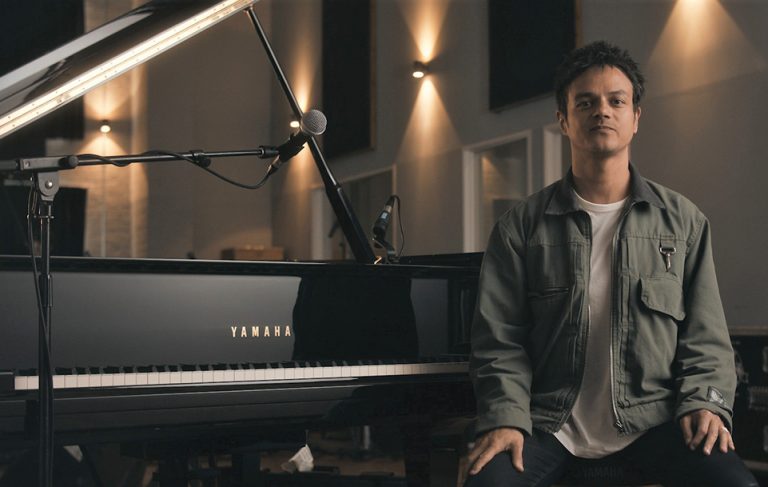 Yamaha and Jamie Cullum Inspire Music Making By Donating A Very Special Grand Piano To Worthy Cause