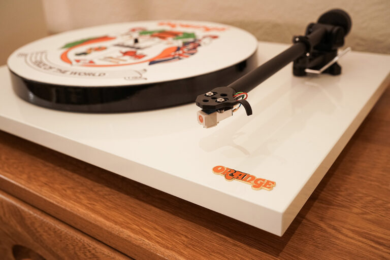 Orange Amplifiers Unveils The ‘O’ Turntable
